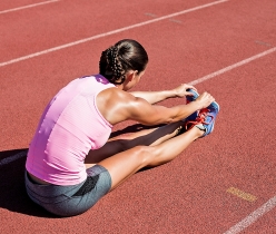 woman-Reduces-Back-Pain-While-Running